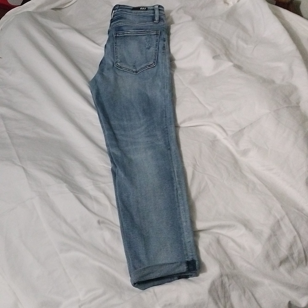 Very lightly worn size 2 Kut from the Kloth jeans